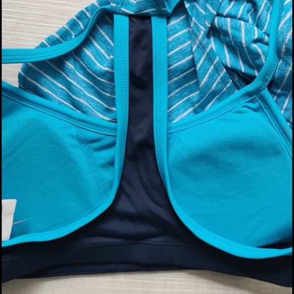 Nike tankini with built in bra - Picture 6 of 6